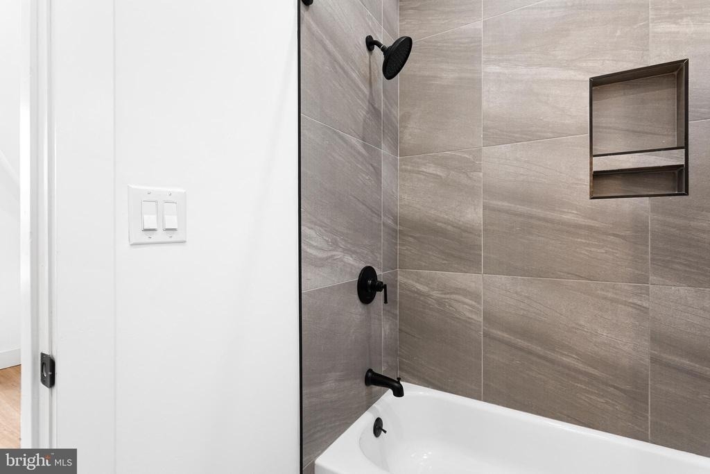 2317 N 33rd Street - Photo 4