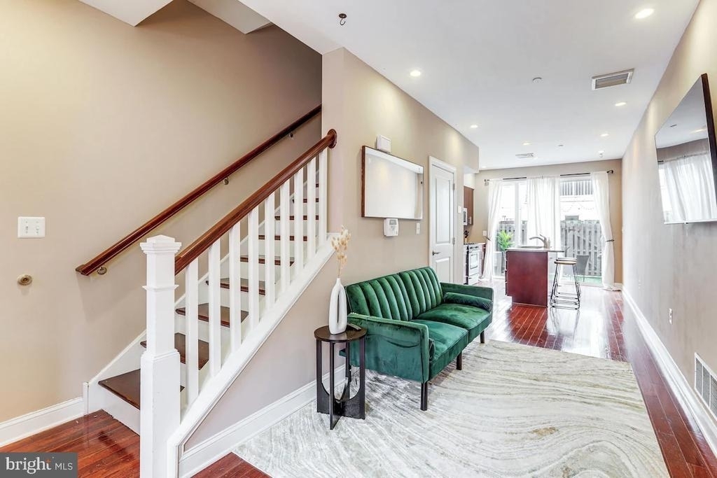 1146 S Dorrance Street - Photo 0