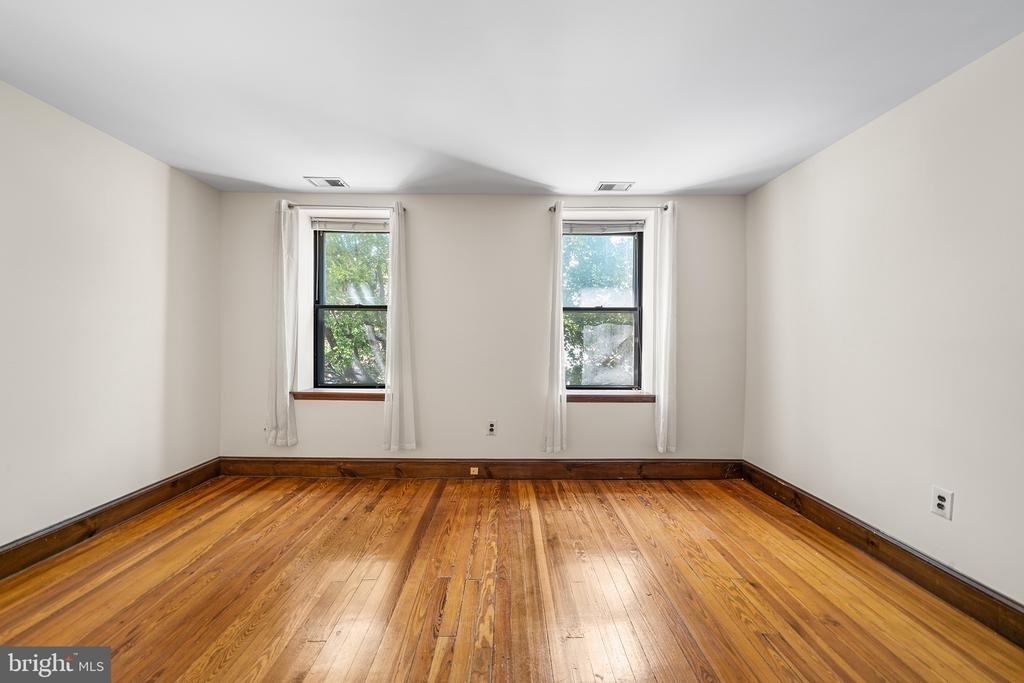 507 Catharine Street - Photo 15