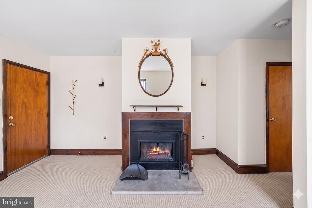 507 Catharine Street - Photo 3