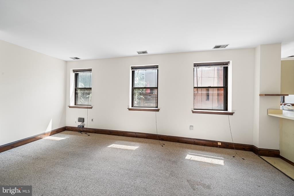 507 Catharine Street - Photo 5
