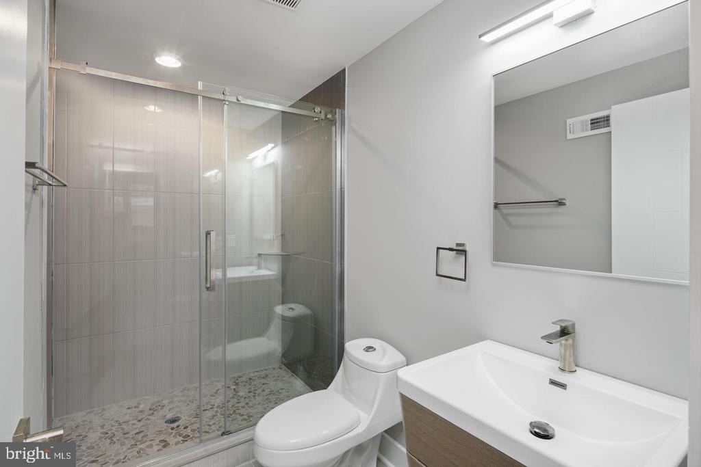 1634 Cambridge Street - Photo 10