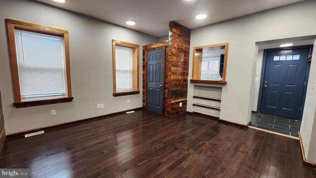 1912 S 19th Street - Photo 11