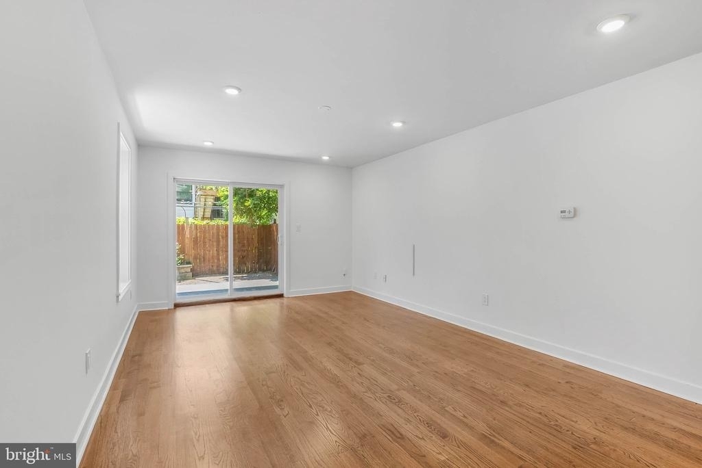 1522 Mount Vernon Street - Photo 10