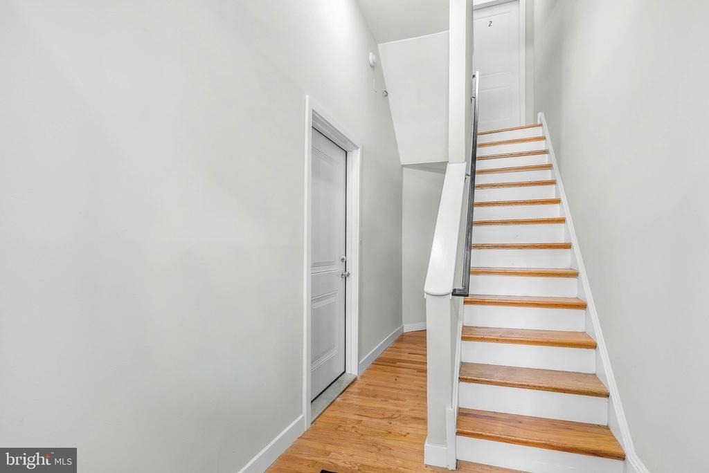 1522 Mount Vernon Street - Photo 2