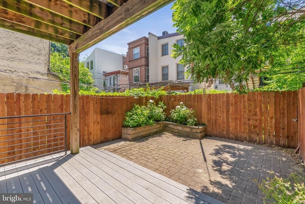 1522 Mount Vernon Street - Photo 13