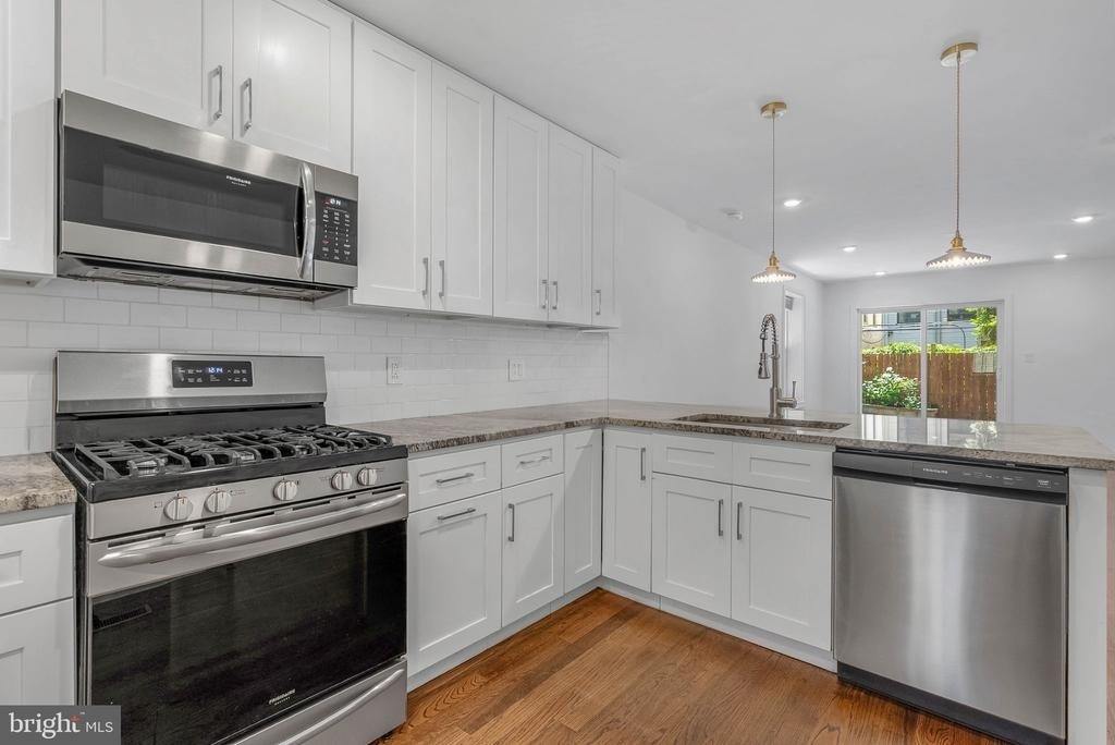 1522 Mount Vernon Street - Photo 5