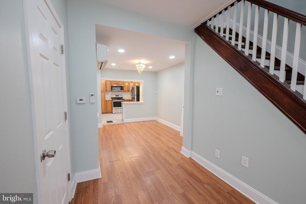 2059 E Ontario Street - Photo 3