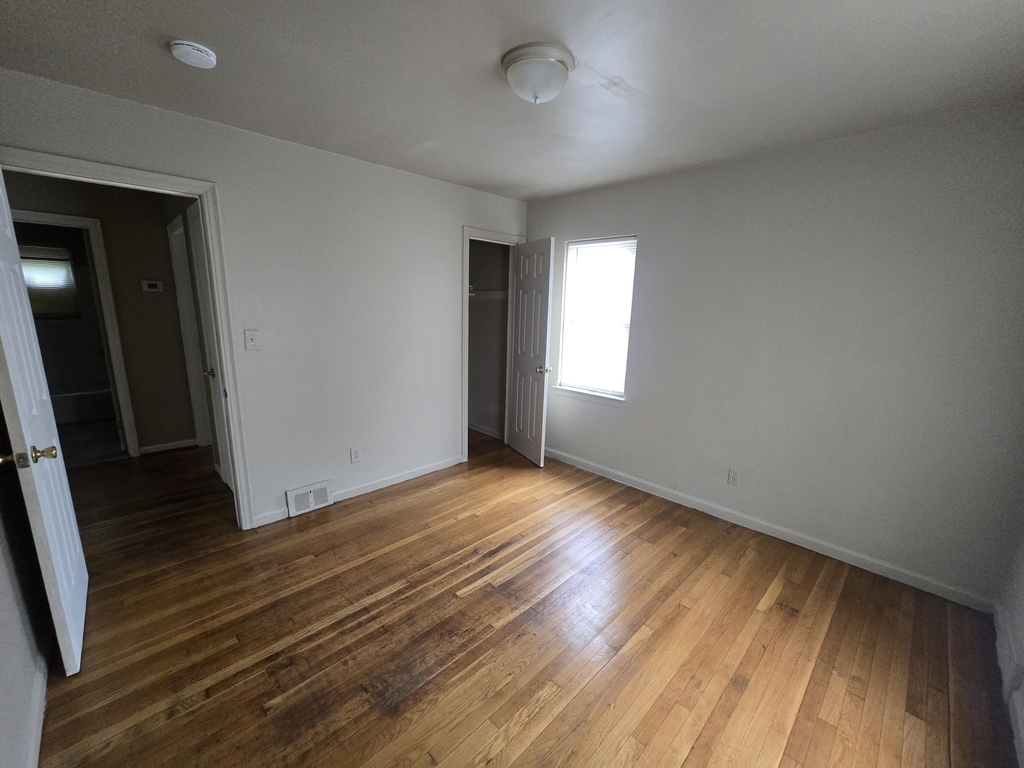 6109 Farmbrook Street - Photo 6