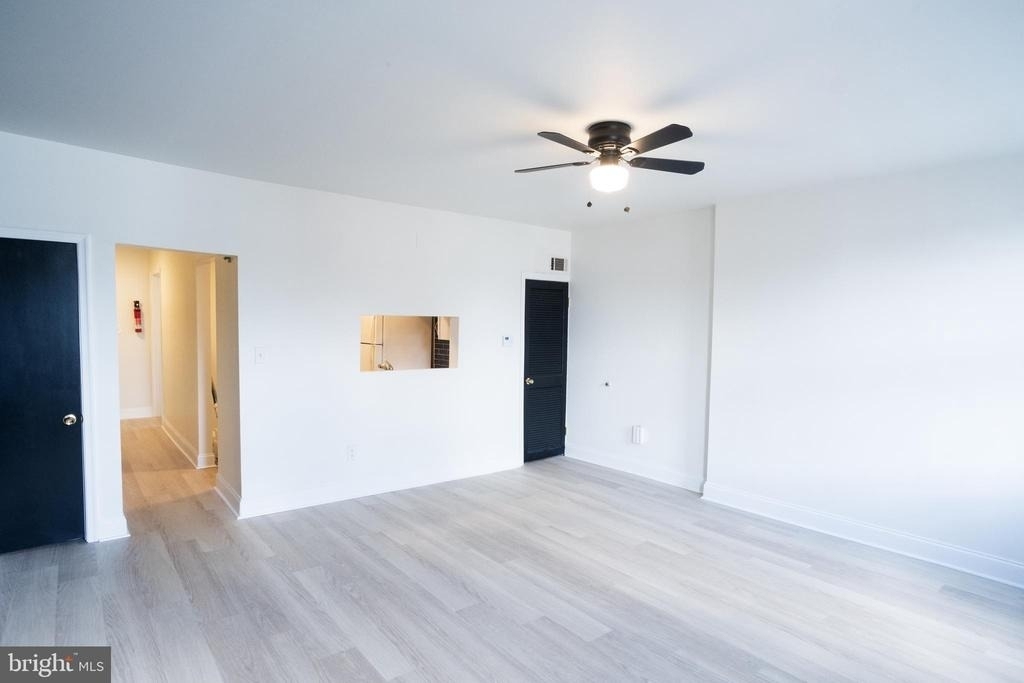 1221 Randolph Street - Photo 2