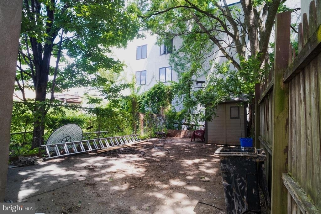 1221 Randolph Street - Photo 26