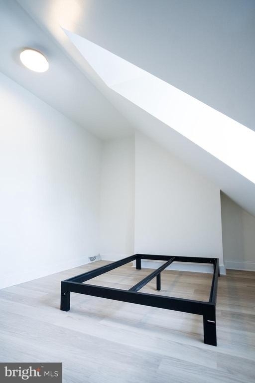 1221 Randolph Street - Photo 21