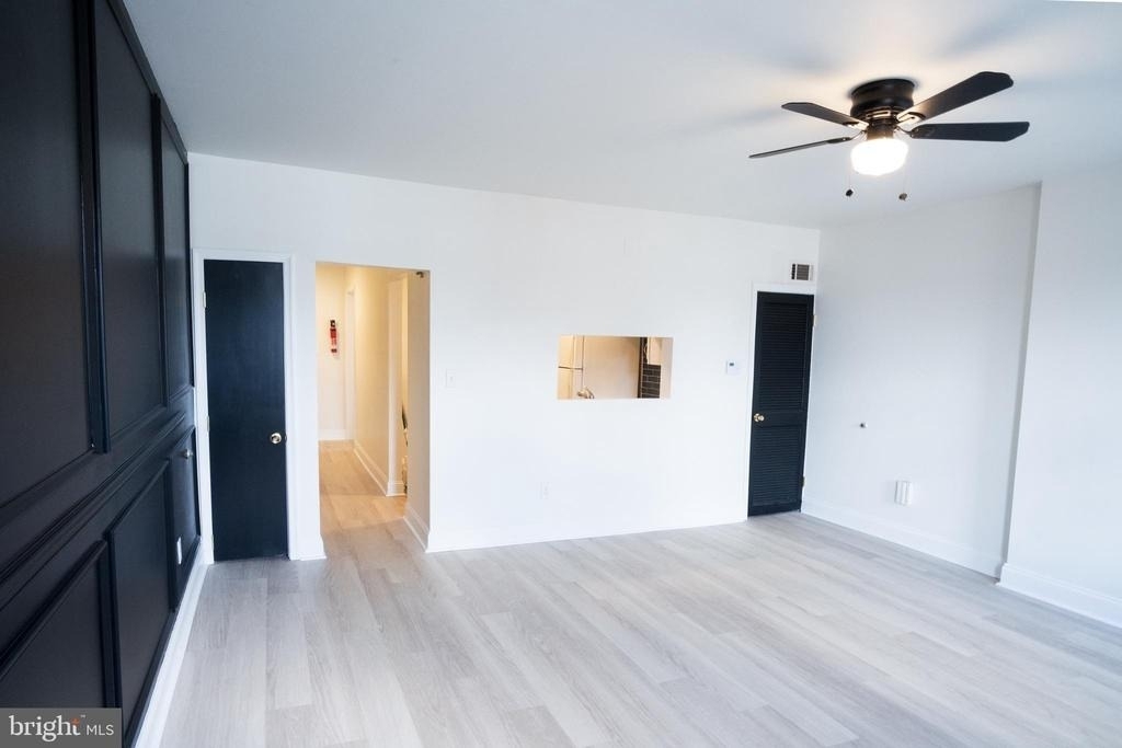1221 Randolph Street - Photo 3