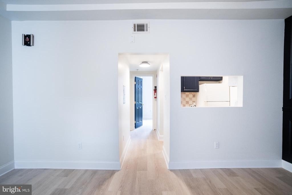 1221 Randolph Street - Photo 2