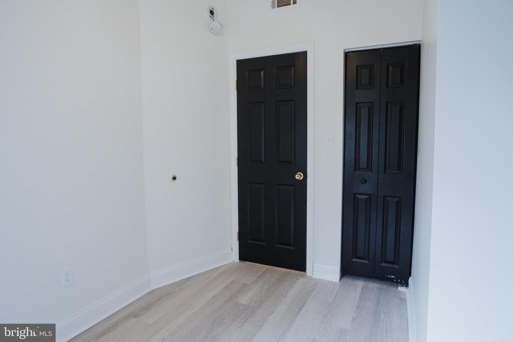 1221 Randolph Street - Photo 13