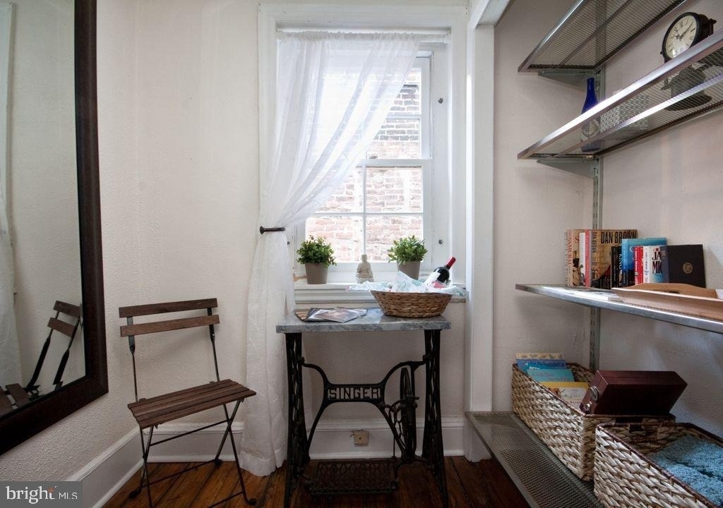 1221 Panama Street - Photo 10