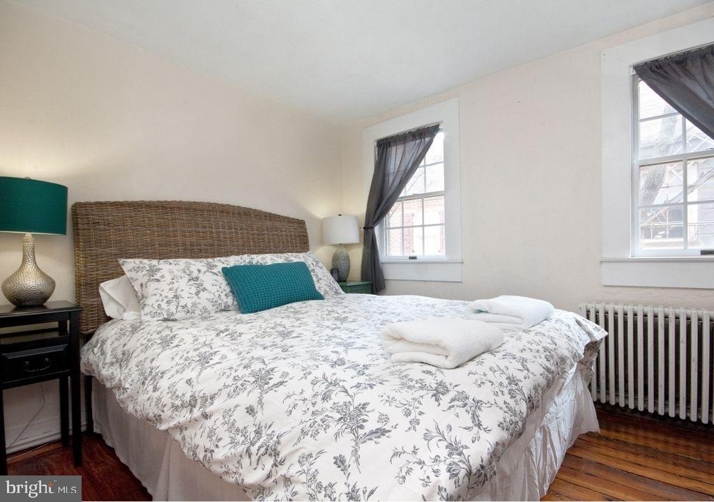 1221 Panama Street - Photo 2