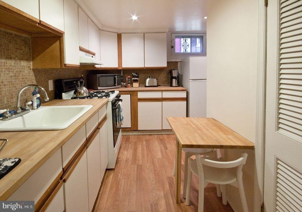 1221 Panama Street - Photo 8