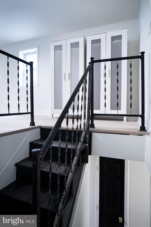 1221 Randolph Street - Photo 10