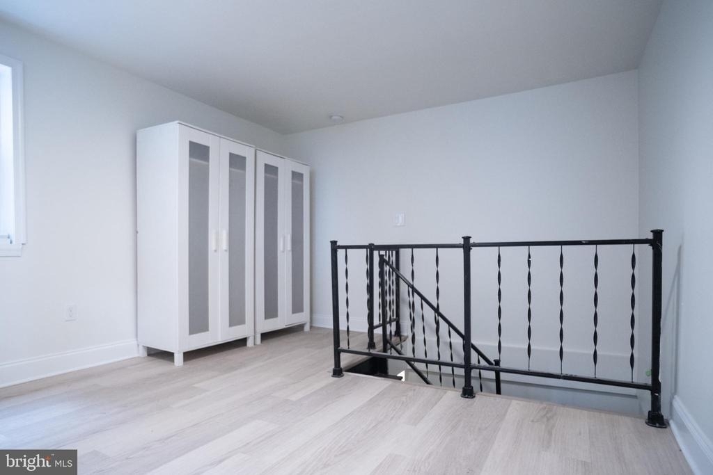 1221 Randolph Street - Photo 13