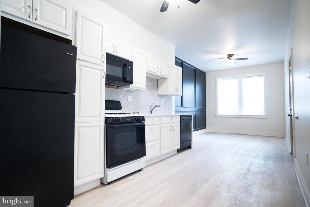 1221 Randolph Street - Photo 1