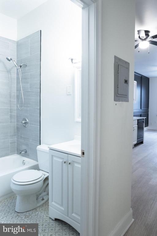 1221 Randolph Street - Photo 3