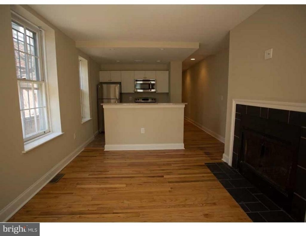 1114 Pine Street - Photo 1