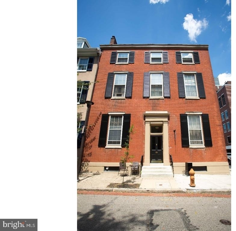901 Clinton Street - Photo 1
