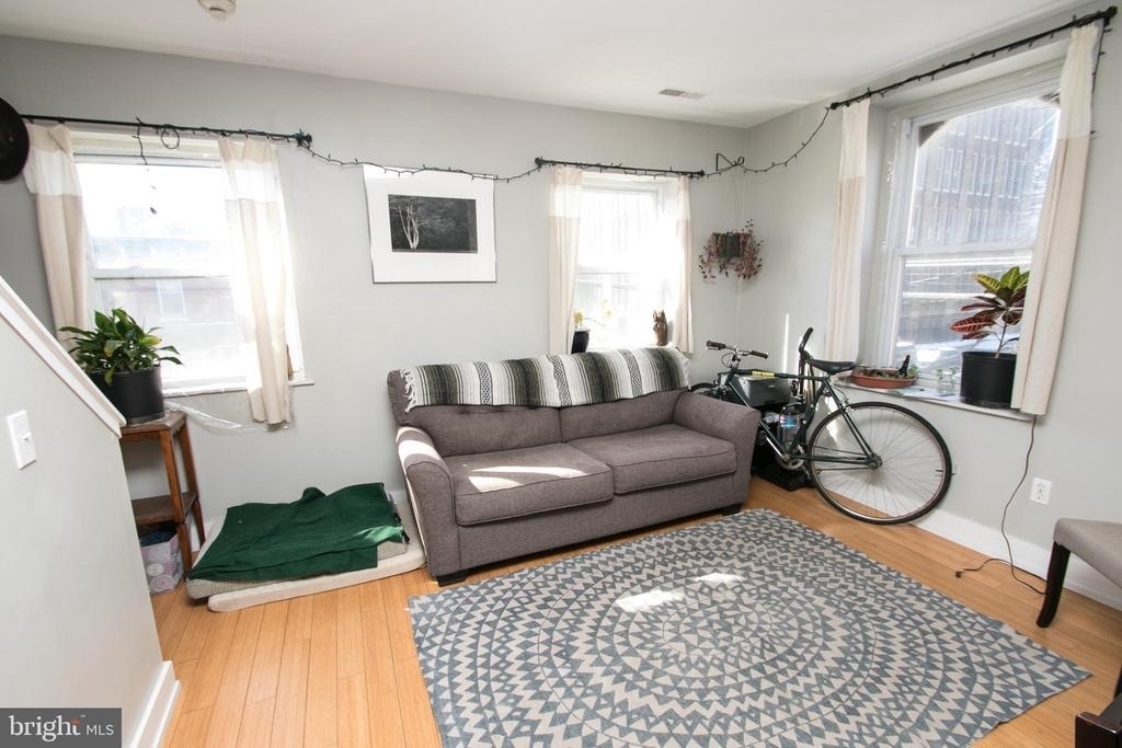 2351 Christian Street - Photo 3