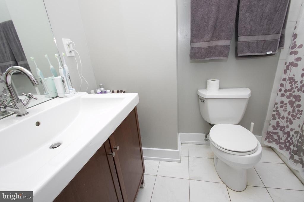 2351 Christian Street - Photo 16