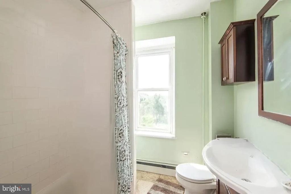 235 Hermitage Street - Photo 5