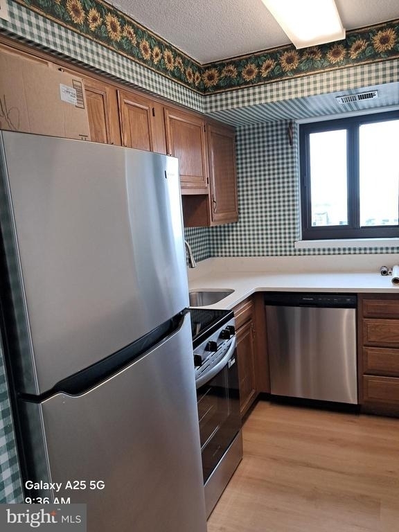 1420 Locust Street - Photo 2
