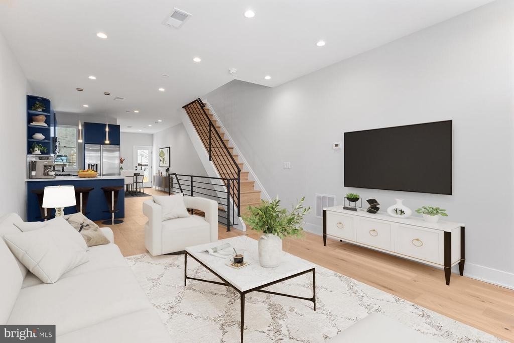 713 S 58th Street - Photo 0