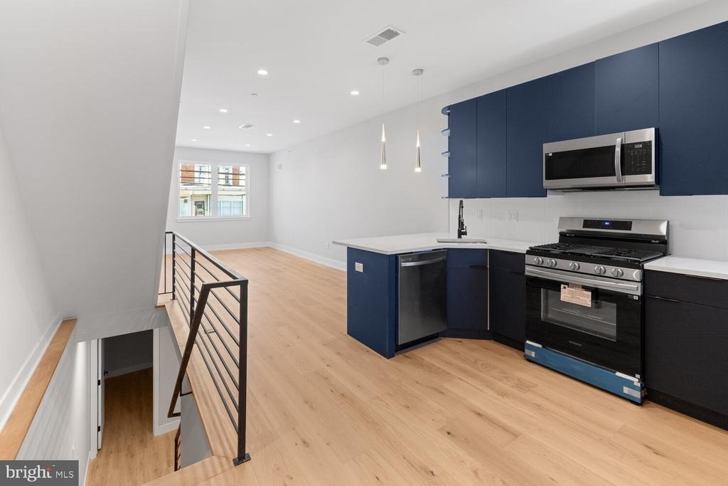 713 S 58th Street - Photo 4