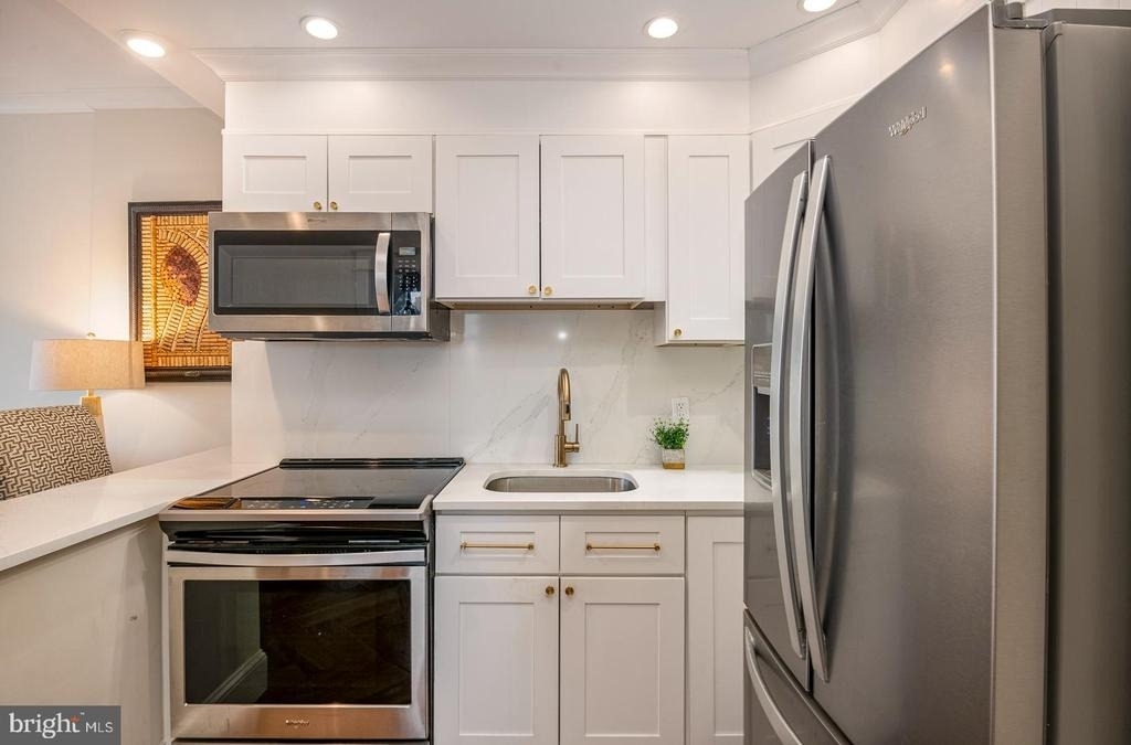 1324 Locust Street - Photo 8