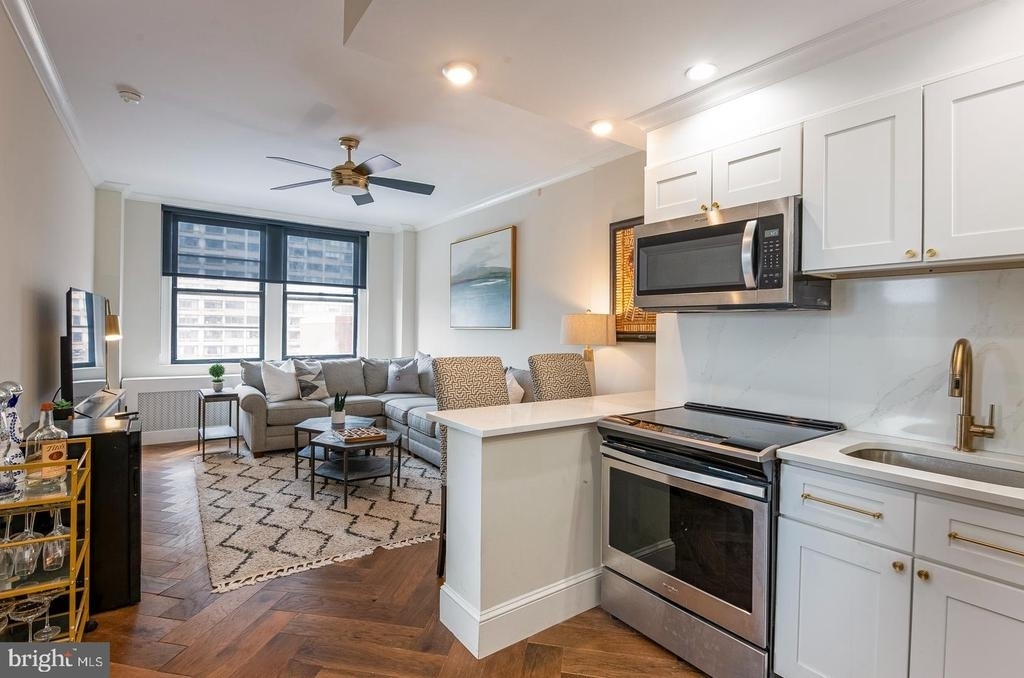 1324 Locust Street - Photo 7