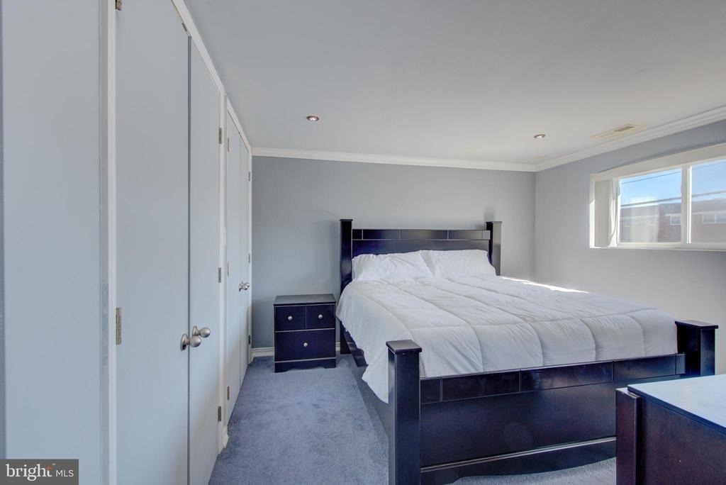 1119 W Master Street - Photo 12