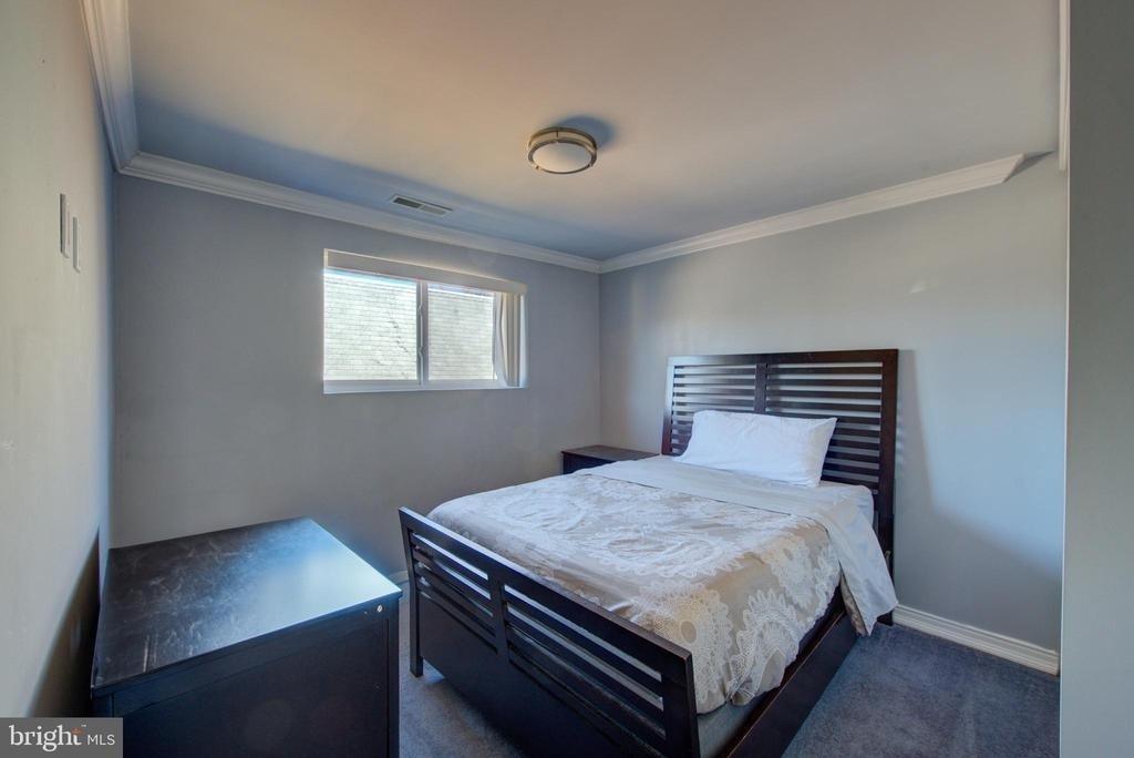 1119 W Master Street - Photo 16