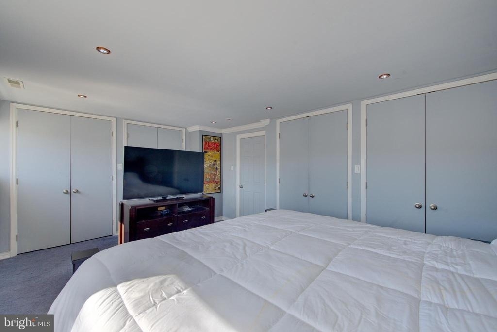 1119 W Master Street - Photo 11