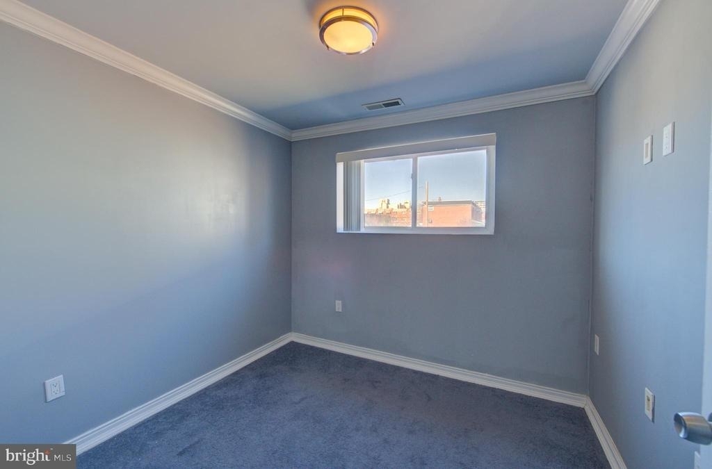 1119 W Master Street - Photo 18