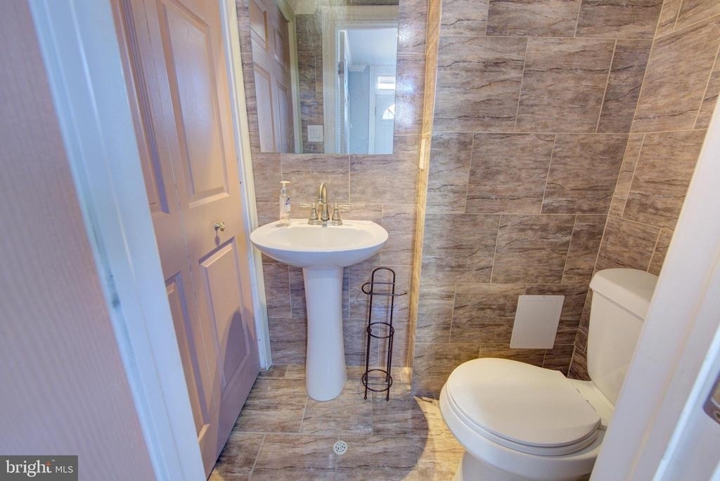1119 W Master Street - Photo 8