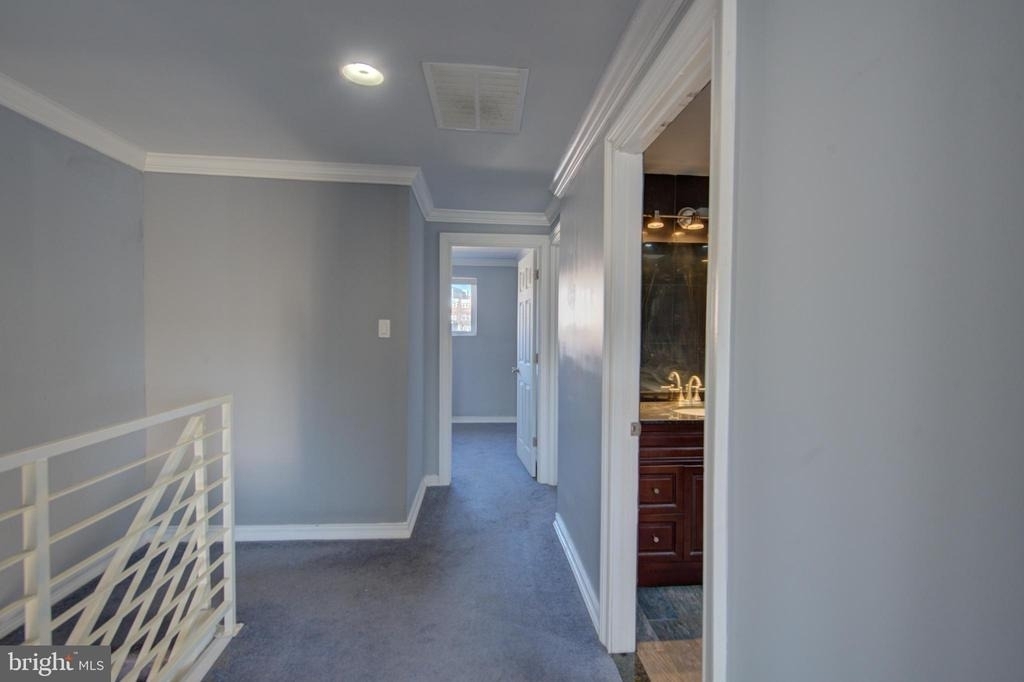 1119 W Master Street - Photo 14