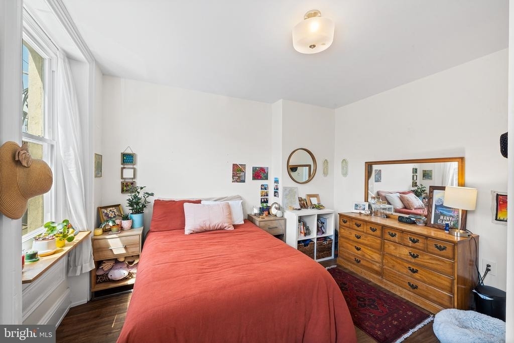 107 W Master Street - Photo 19