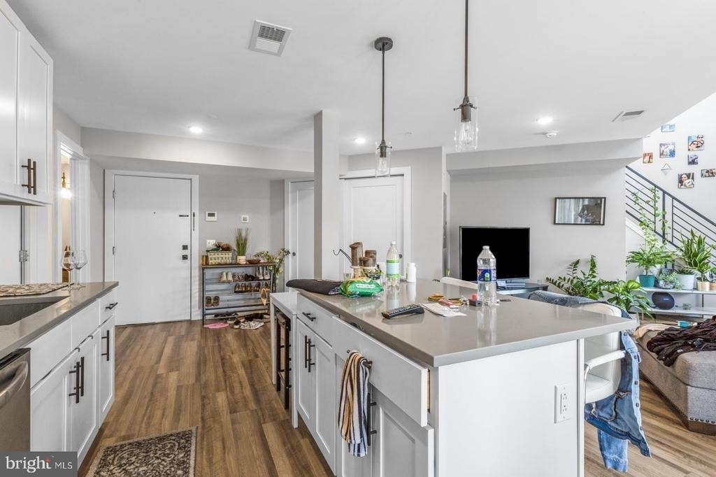 3965 Lancaster Avenue - Photo 2