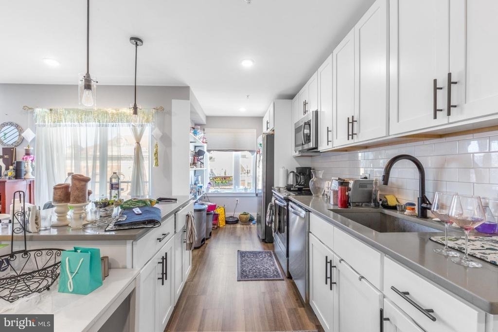 3965 Lancaster Avenue - Photo 1