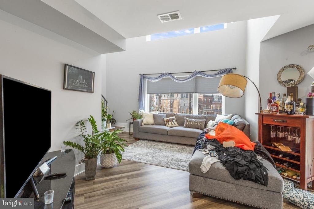 3965 Lancaster Avenue - Photo 8