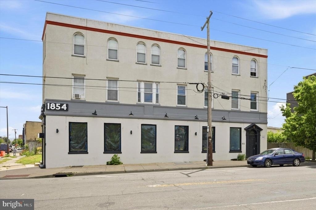 1854 Germantown Avenue - Photo 16