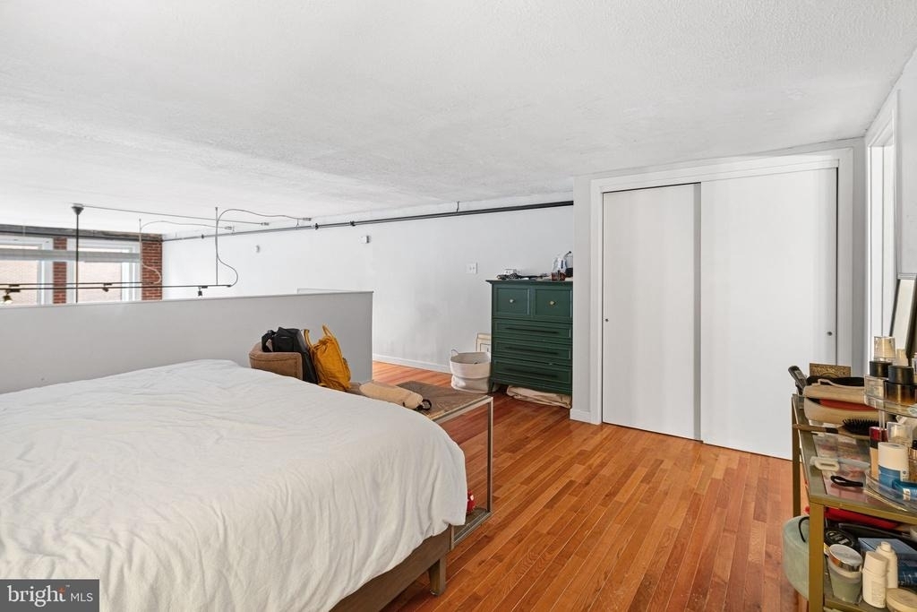 1027 Arch Street - Photo 11