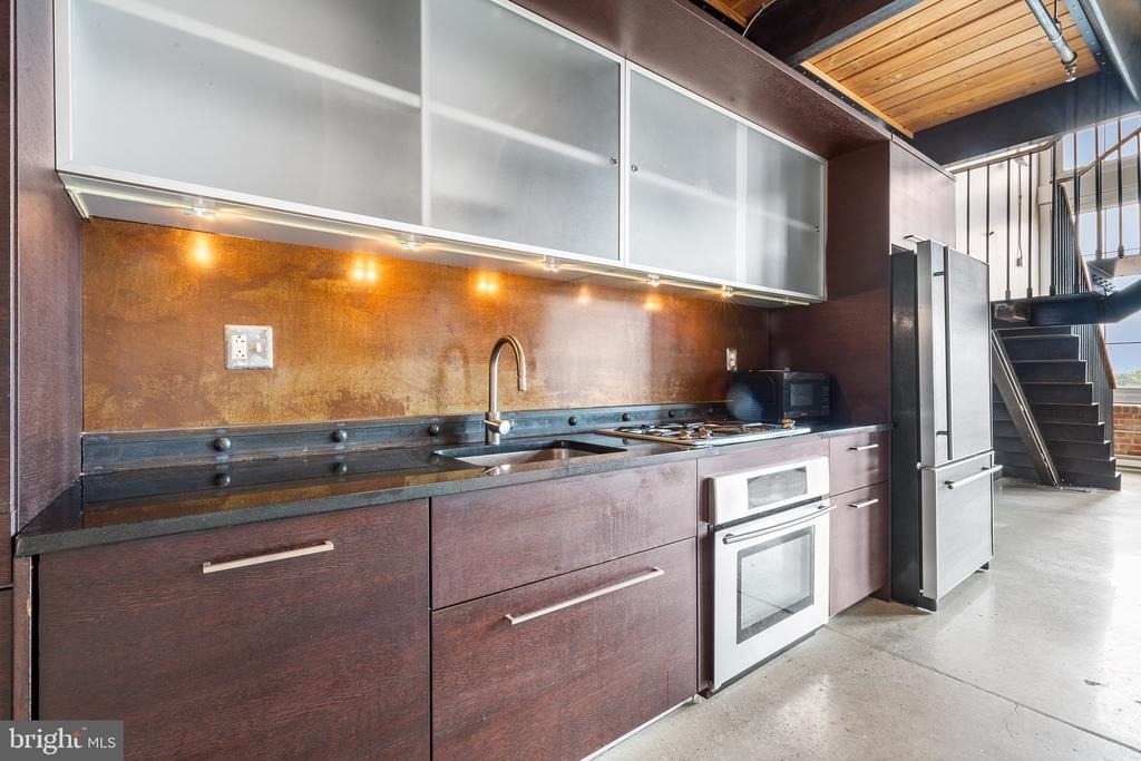 1101 Washington Avenue - Photo 5
