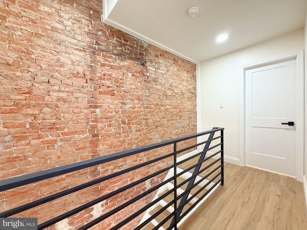 2762 Martha Street - Photo 11
